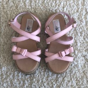 Janie and Jack pink sandals w/adorable bow detail